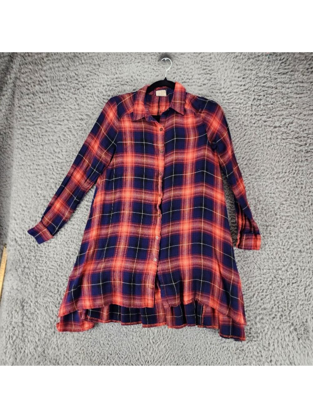 Spade & Heart Shirt Womens Small Red Blue Plaid Long Sleeve Button Up